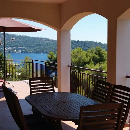 Brna Vinacac 13344a Apartment